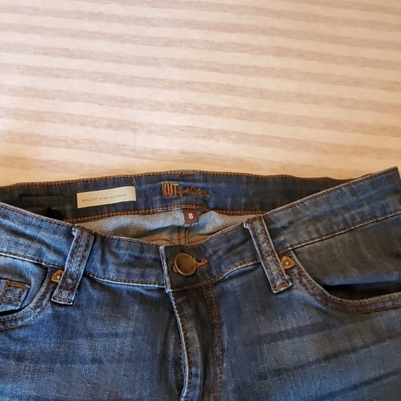 Jeans - Picture 2 of 3